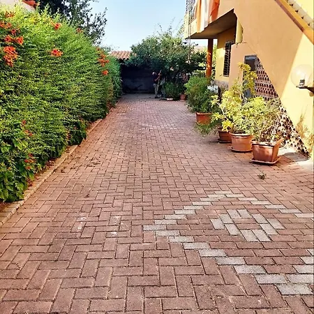 Ruja House Apartmán *